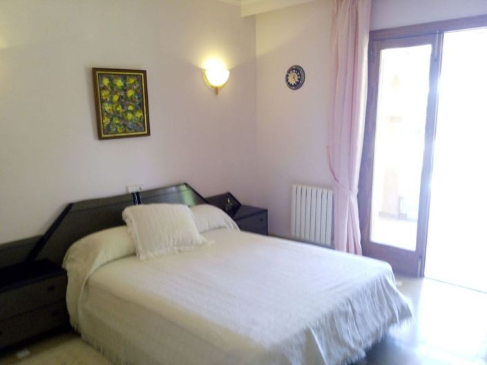 Image No.20-5 Bed Villa for sale