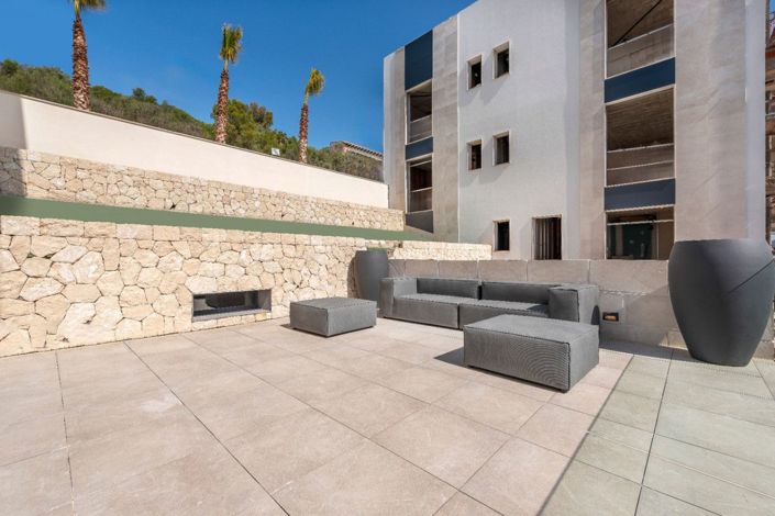 Image No.15-4 Bed Apartment for sale