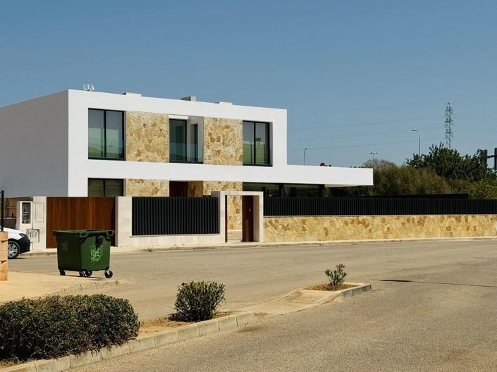 Image No.18-4 Bed Villa for sale