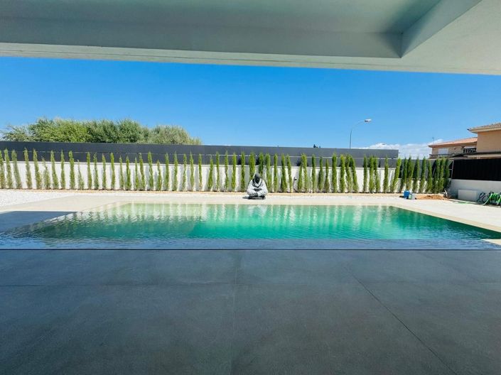 Image No.4-4 Bed Villa for sale