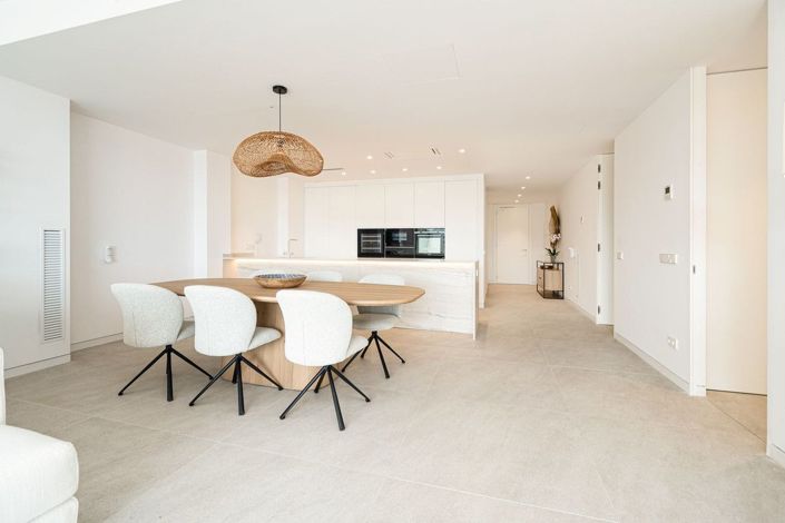 Image No.12-3 Bed Apartment for sale