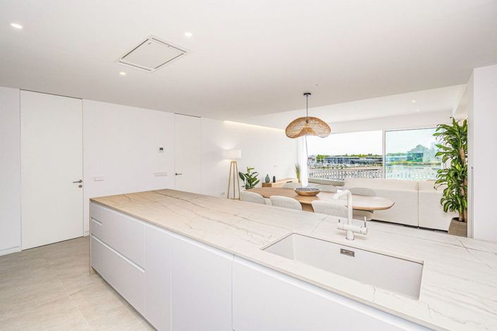 Image No.3-3 Bed Apartment for sale