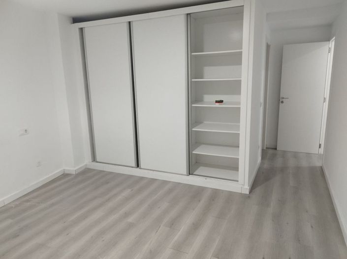 Image No.14-3 Bed Apartment for sale