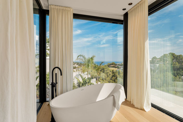 Image No.18-4 Bed Villa for sale