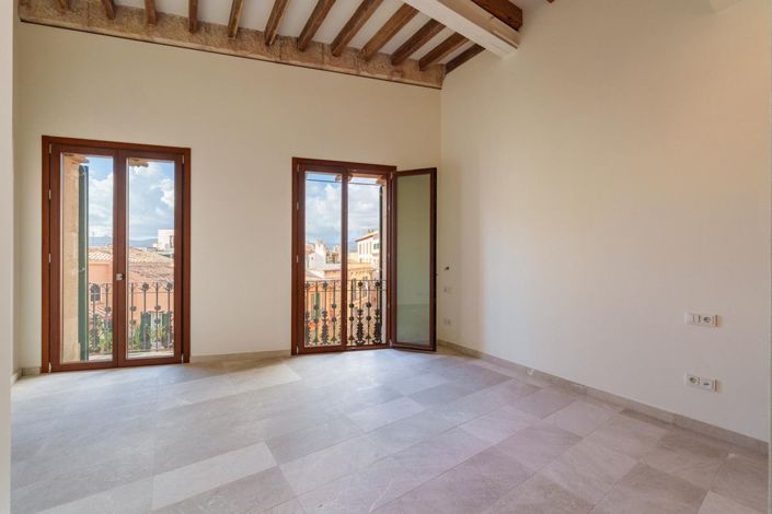 Image No.12-3 Bed Apartment for sale