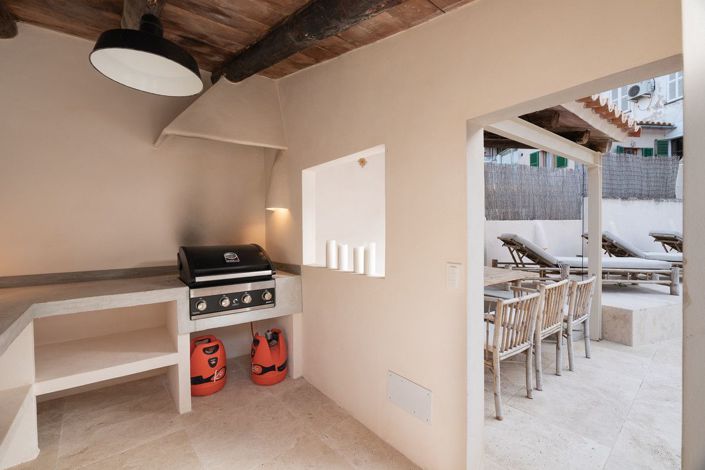 Image No.14-6 Bed House for sale