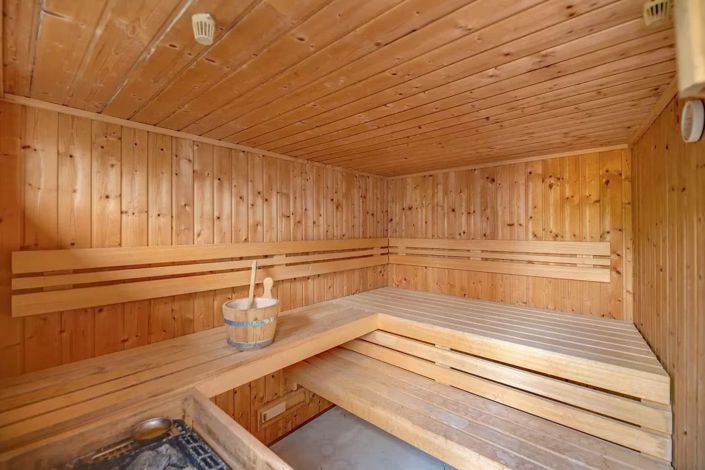 Image No.8-5 Bed Villa for sale