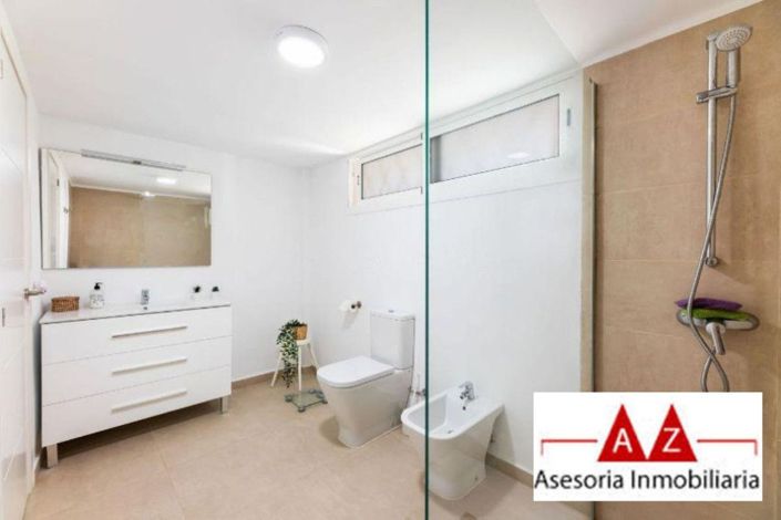 Image No.15-4 Bed Apartment for sale