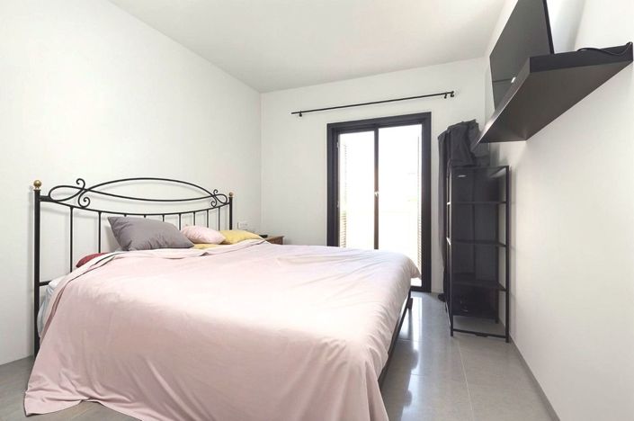 Image No.8-3 Bed Apartment for sale