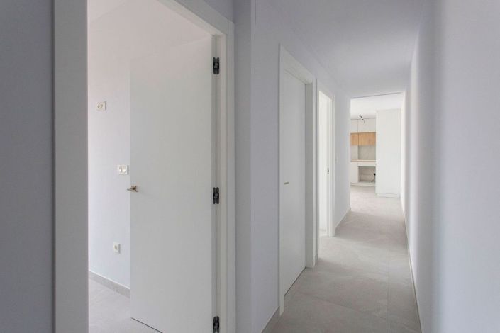 Image No.3-2 Bed Apartment for sale