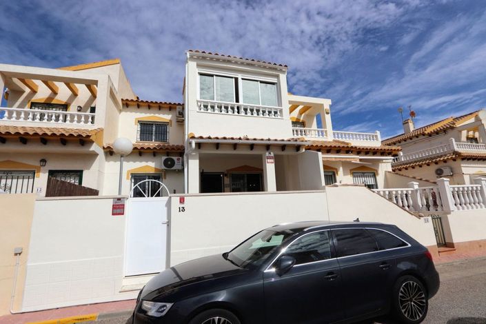 Image No.34-3 Bed House for sale