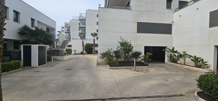 Image No.12-2 Bed Apartment for sale