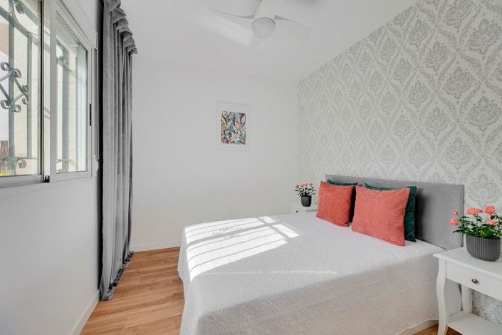 Image No.11-3 Bed House for sale