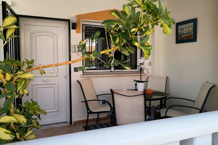 Image No.25-3 Bed House for sale
