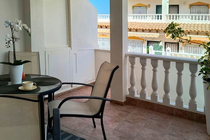 Image No.26-3 Bed House for sale