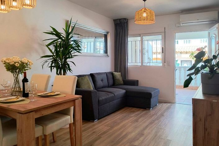 Image No.5-3 Bed House for sale