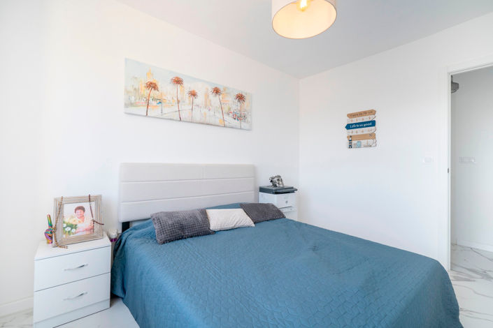 Image No.20-2 Bed Apartment for sale