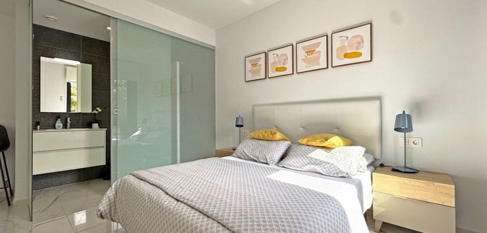 Image No.8-2 Bed Apartment for sale