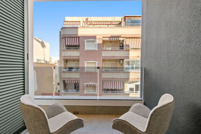 Image No.21-2 Bed Apartment for sale