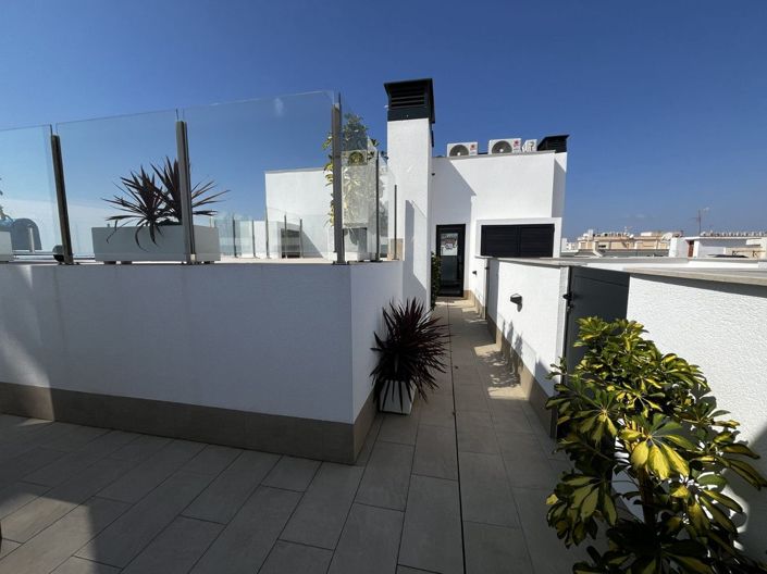 Image No.31-2 Bed Apartment for sale