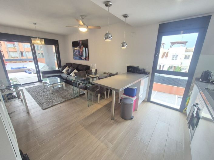 Image No.10-2 Bed Apartment for sale