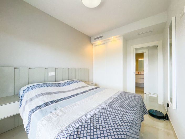 Image No.17-2 Bed Apartment for sale