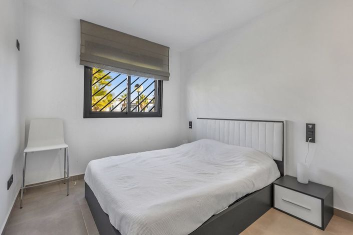 Image No.10-2 Bed Apartment for sale