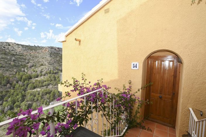 Image No.20-2 Bed Apartment for sale