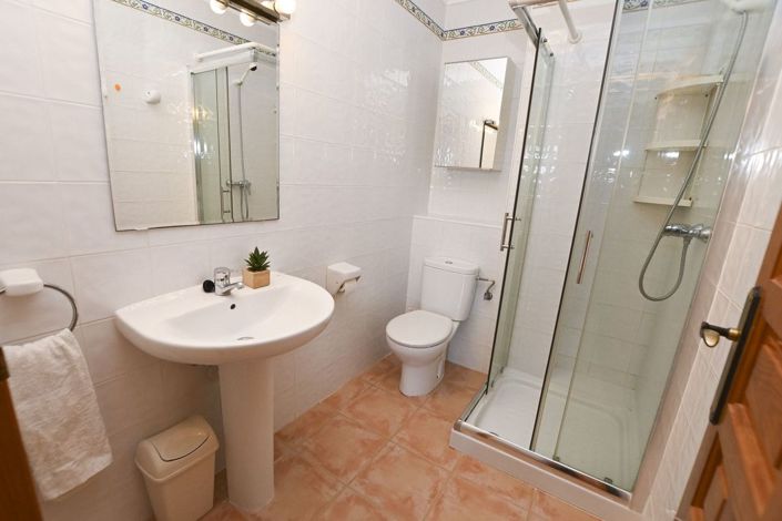Image No.21-2 Bed Apartment for sale