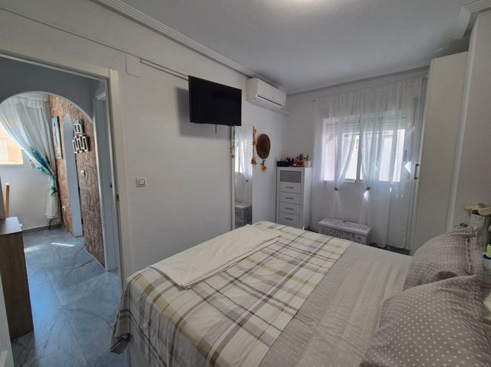 Image No.14-2 Bed Villa for sale