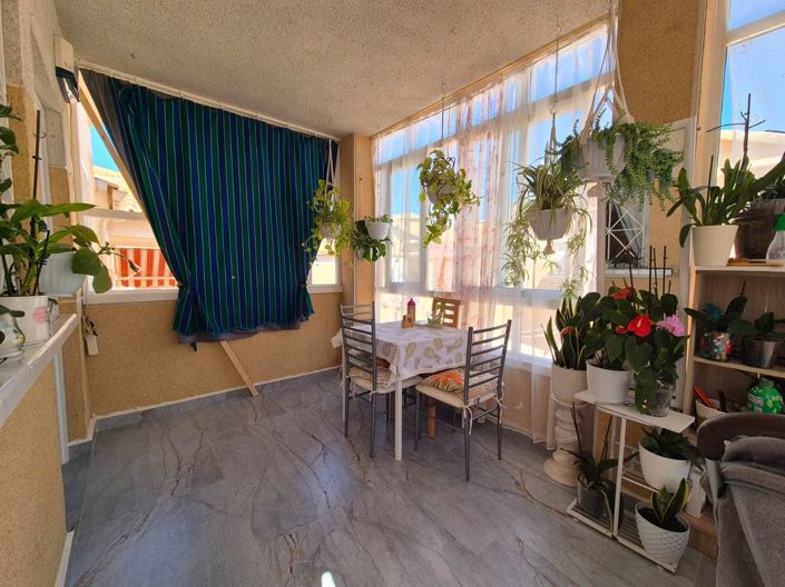 Image No.4-2 Bed Villa for sale
