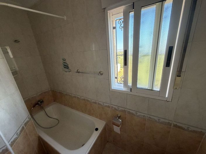 Image No.19-3 Bed Villa for sale