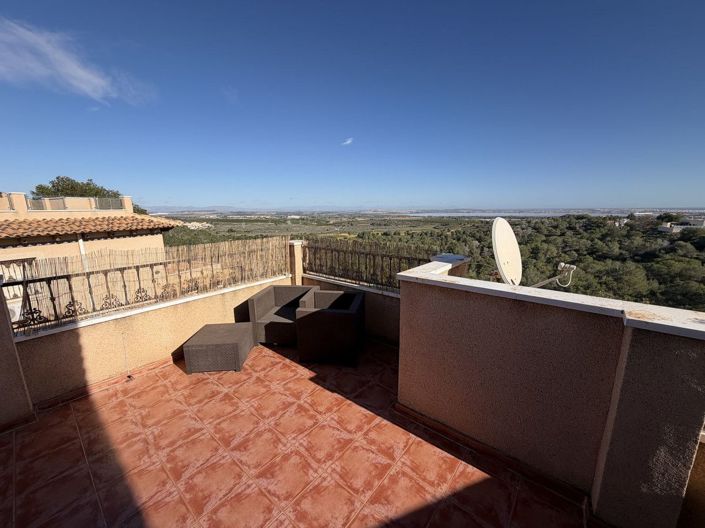 Image No.28-3 Bed Villa for sale