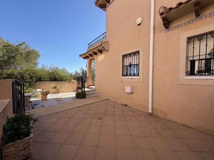 Image No.3-3 Bed Villa for sale