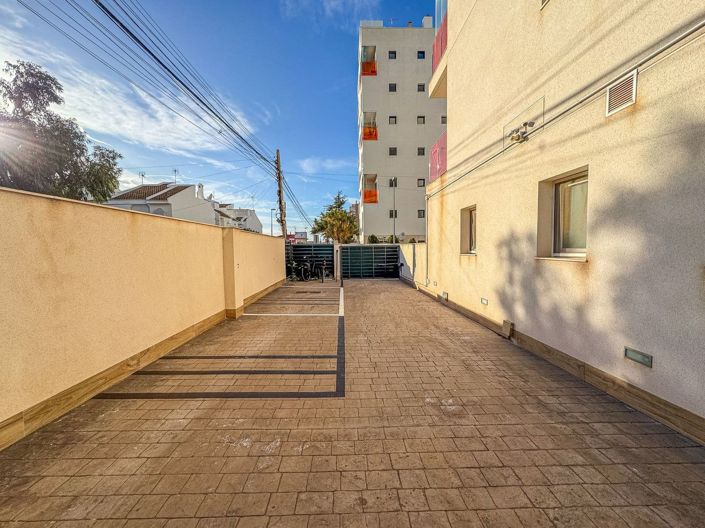 Image No.19-2 Bed Apartment for sale