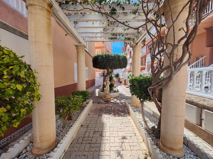 Image No.49-Appartement de 2 chambres à vendre à Torrevieja