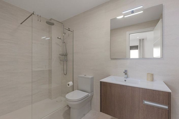 Image No.17-2 Bed Apartment for sale