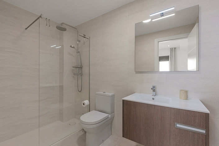 Image No.17-2 Bed Apartment for sale
