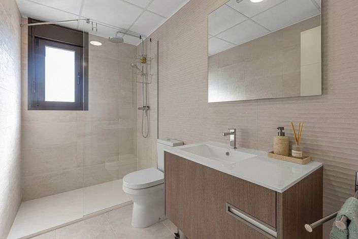 Image No.19-2 Bed Apartment for sale