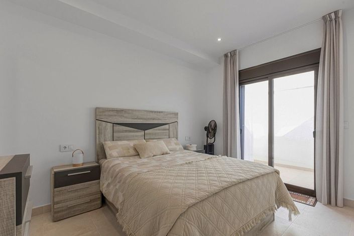 Image No.38-2 Bed Apartment for sale