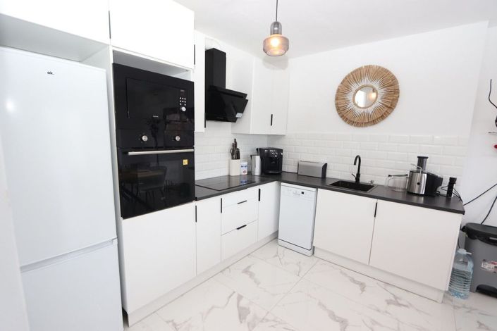 Image No.10-2 Bed Apartment for sale