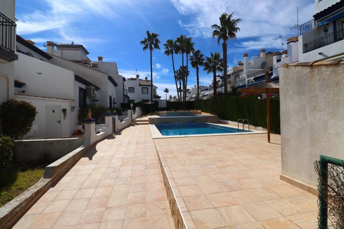 Image No.21-Villa de 2 chambres à vendre à Orihuela Costa