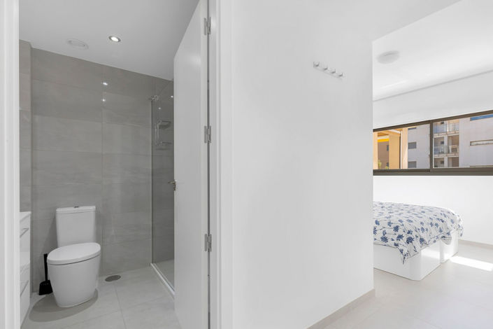 Image No.17-2 Bed Apartment for sale