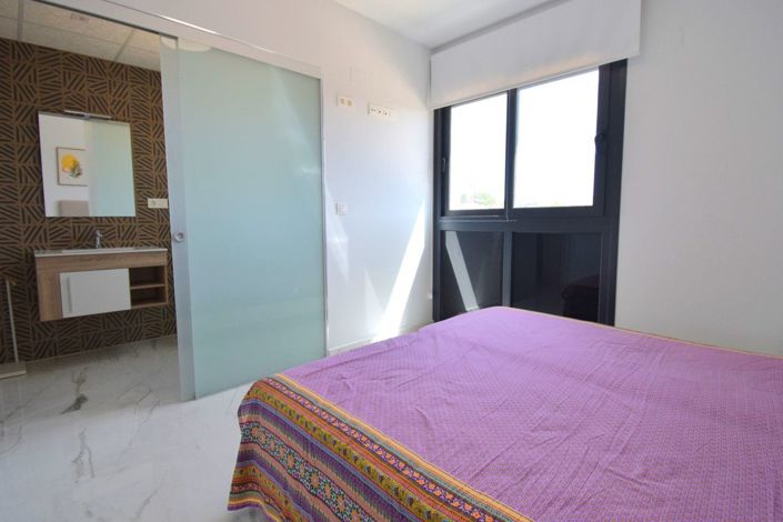 Image No.10-2 Bed Apartment for sale