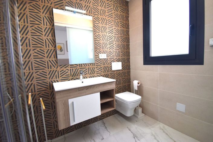 Image No.11-2 Bed Apartment for sale