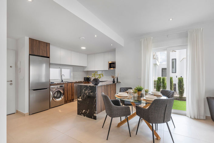Image No.28-2 Bed Apartment for sale