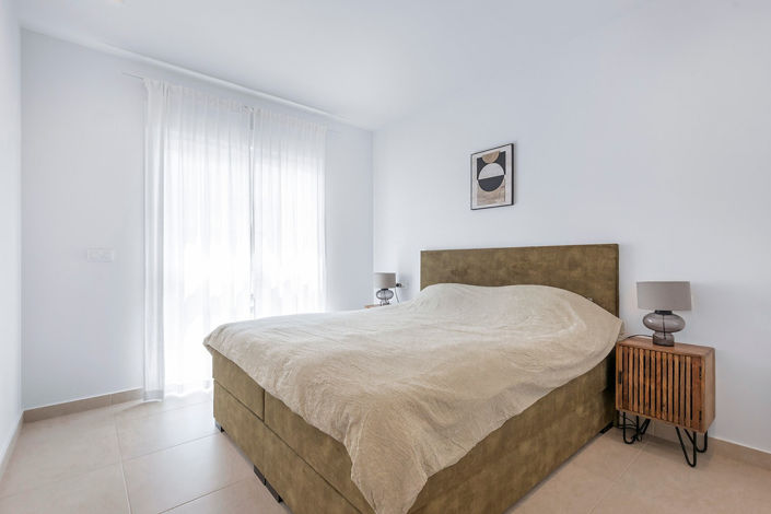 Image No.32-2 Bed Apartment for sale