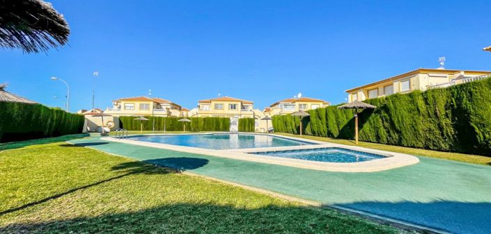 Image No.2-2 Bed Villa for sale