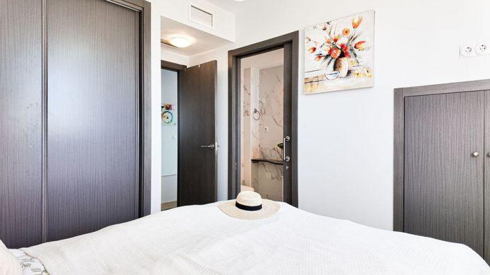 Image No.18-2 Bed Apartment for sale