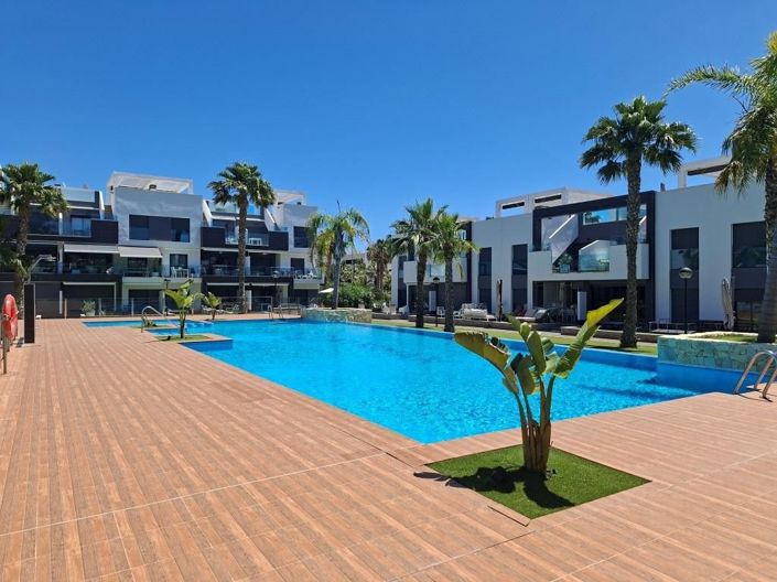 Image No.9-2 Bed Apartment for sale